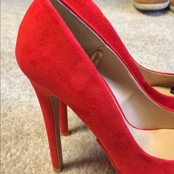 Red Zara basic heels - Picture 3 of 5